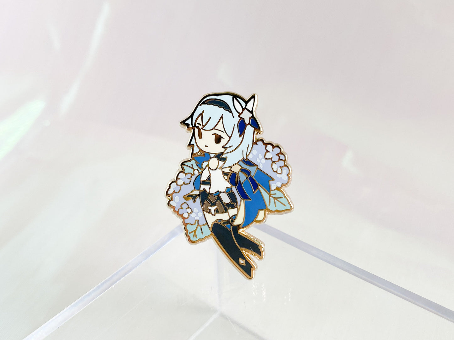 Eula Mona Lisa Floral Genshin Impact Enamel Pin